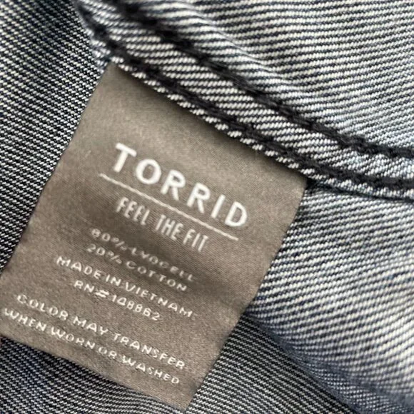 Torrid Feel The Fit Womens Blue Long Sleeve Pocket Denim Chore Jacket Size US 3X - Picture 5 of 8